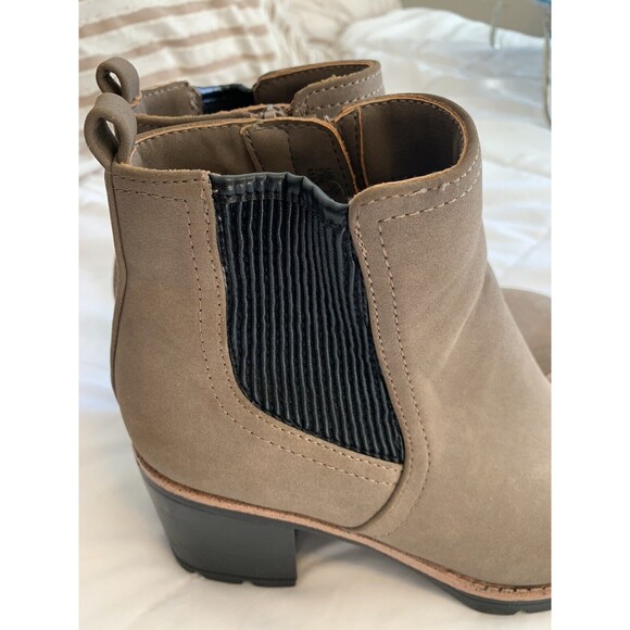 Naturalizer Women’s Madalynn Gore Brown Ankle Boots Size 7.5M Neutral Comfort - Picture 2 of 12